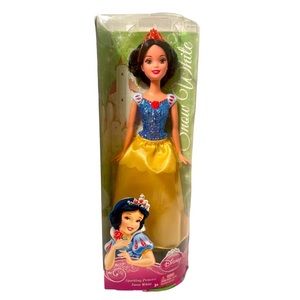 Disney Sparkling Princess Snow White NWOT